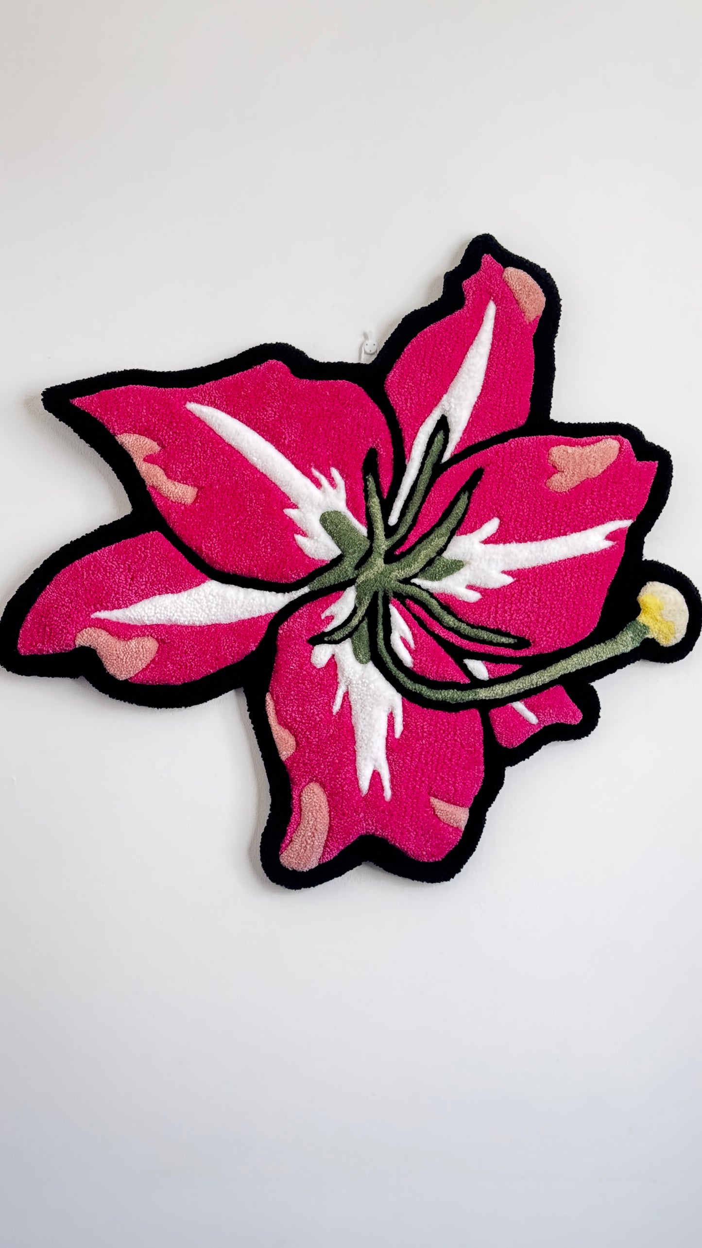 Pink Lily Flower Rug – Handmade Tufted Floral Rug (2ft, 3ft, 4ft)
